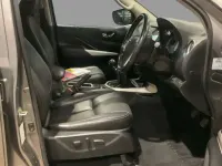 Begagnad Nissan Navara Tekna 2016 Grå Pickup