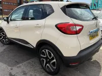 Used Renault Captur Dynamique 90 HP (66 kW) 2014 Cream SUV