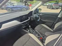 Usado Skoda Kamiq SE L 115 CV (84 kW) 2021 Azul SUV