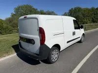 Usado Fiat Doblò 90 HP (66 kW) 2015 Branco Monovolume