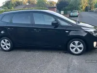 Used Kia Carens 2016 Black MPV