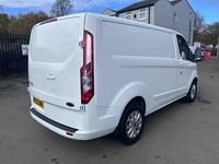 Used Ford Transit Custom Limited 130 HP (95 kW) 2022 White Van