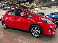 Second-hand Toyota Yaris Hybrid 2015 Roșu Hatchback