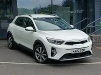 Used Kia Stonic 99 HP (72 kW) 2022 White SUV