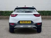 Used Kia Stonic 2025 White SUV