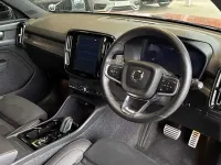 Used Volvo XC40 R-Design 161 HP (118 kW) 2022 Red SUV