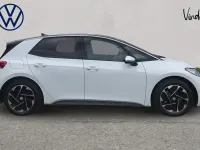 Used VW ID.3 Pro 147 kW (200 HP) 2025 White Hatchback