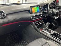 Used MG HS Exclusive 162 HP (119 kW) 2022 Red SUV