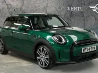 Begagnad Mini Cooper Exclusive 136 HK (100 kW) 2024 Grön Halvkombi