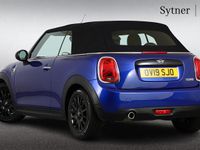 Used Mini Cooper Classic 134 HP (98 kW) 2019 Blue Hatchback