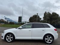 Usado Audi A3 102 HP (75 kW) 2010 Branco Citadino