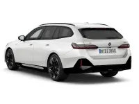 New BMW i5 Shadowline 22 kW (30 HP) 2026 Mineral white Estate