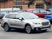 Usado Subaru Outback Premium 175 CV (128 kW) 2015 Dorado Familiar