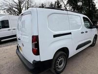 Used Vauxhall Combo 100 HP (73 kW) 2022 White MPV