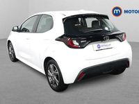 Used Toyota Yaris Hybrid 116 HP (85 kW) 2025 White Hatchback