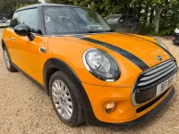 Usado Mini Cooper D Hatch 2015 Laranja Citadino