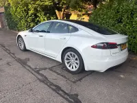 Used Tesla Model S 241 kW (328 HP) 2018 White Hatchback