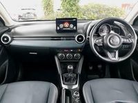 Used Mazda 2 Inclusive 90 HP (66 kW) 2022 Red Hatchback