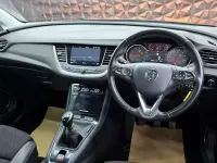 Used Vauxhall Grandland X S 131 HP (96 kW) 2019 Grey SUV