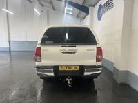 Used Toyota HiLux 150 HP (110 kW) 2023 White Pickup