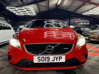 Used Volvo V40 R-Design 120 HP (88 kW) 2019 Red Hatchback