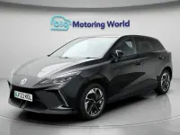 Begagnad MG MG4 EV Trophy 150 kW (204 HK) 2025 Halvkombi