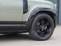 Used Land Rover Defender HSE Dynamic 300 HP (220 kW) 2022 Green Estate