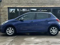 Used Peugeot 208 Active 75 HP (55 kW) 2016 Blue Hatchback