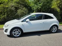 Used Vauxhall Corsa 2011 White Hatchback