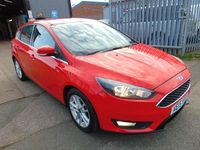 Used Ford Focus Zetec 120 HP (88 kW) 2015 Red Hatchback