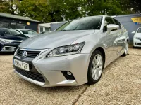 Used Lexus CT200h 134 HP (98 kW) 2014 Silver Hatchback