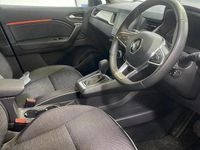 Used Renault Captur Techno 142 HP (104 kW) 2023 Blue/black SUV