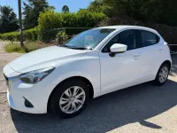 Used Mazda 2 2015 White Hatchback
