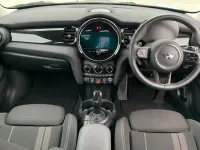 Używany Mini Cooper S Classic 176 KM (129 kW) 2022 Srebrny Hatchback