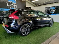 Used Volvo V40 R-Design 190 HP (139 kW) 2014 Black Hatchback