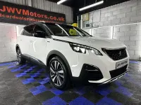 Used Peugeot 5008 Premium 2020 White SUV