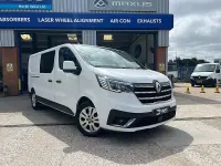 Used Renault Trafic 2023 Glacier white MPV