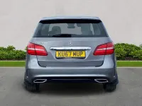 Usado Mercedes B200 AMG line 2017 Cinzento Monovolume