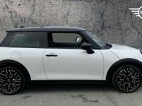 Used Mini Cooper Hatch 113 kW (154 HP) 2025 White Hatchback