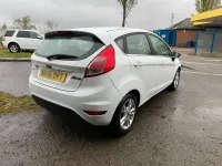 Used Ford Fiesta Zetec 2017 White Hatchback