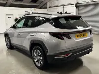 Usado Hyundai Tucson SE 150 CV (110 kW) 2024 Plateado SUV