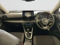 Used Toyota Yaris Hybrid 116 HP (85 kW) 2023 White Hatchback