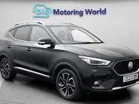 Usado MG ZS Exclusive 111 HP (81 kW) 2023 Preto SUV