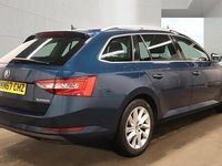 Used Skoda Superb SE Technology 190 HP (139 kW) 2017 Blue Estate