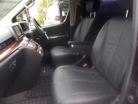 Używany Nissan Elgrand 2008 Purpurowy Minivan