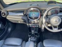 Used Mini John Cooper Works 228 HP (167 kW) 2022 Yellow Hatchback