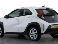 Used Toyota Aygo X X-pure 72 HP (52 kW) 2022 White SUV