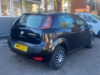 Usado Fiat Punto Evo Active 77 HP (56 kW) 2010 Preto Citadino