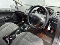 Used Ford Fiesta Zetec 2015 White Hatchback