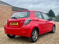 Used Toyota Yaris Plus 99 HP (72 kW) 2014 Red Hatchback